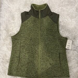 Green Sleeveless Zip-Up Vest